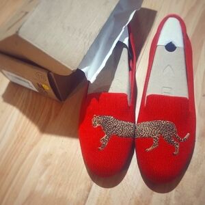 NEW Vivaia Round Toe Audrey Embroidered Loafers - Ruby Red Cheetah Size 9.5